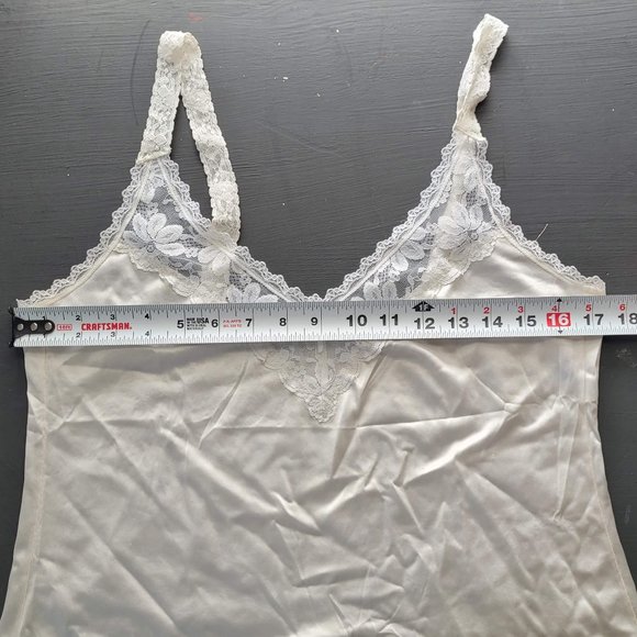 Vintage Maidenform Something Special White Cami Sleep top -  ILGWU - Picture 6 of 7